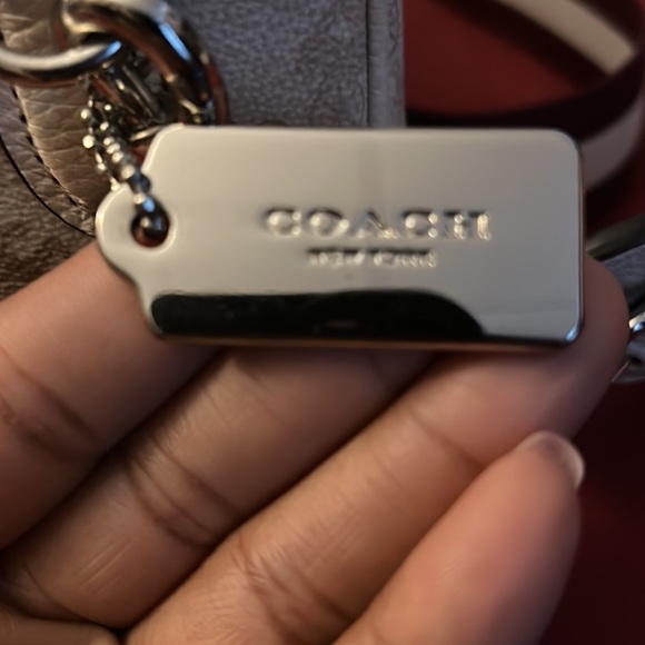 Authentic fire 🔥 Coach Bag - Picture 3 of 4